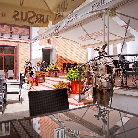 Hotel Bastion سِنايا المظهر الخارجي الصورة